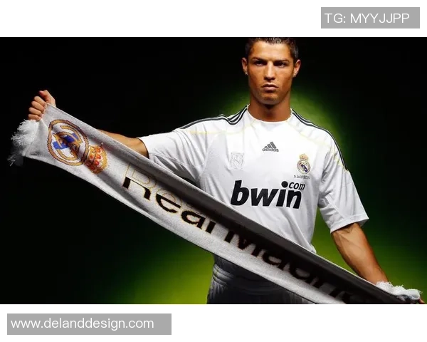 足球场上的颜值盛宴盘点那些令人心动的足球明星魅力瞬间